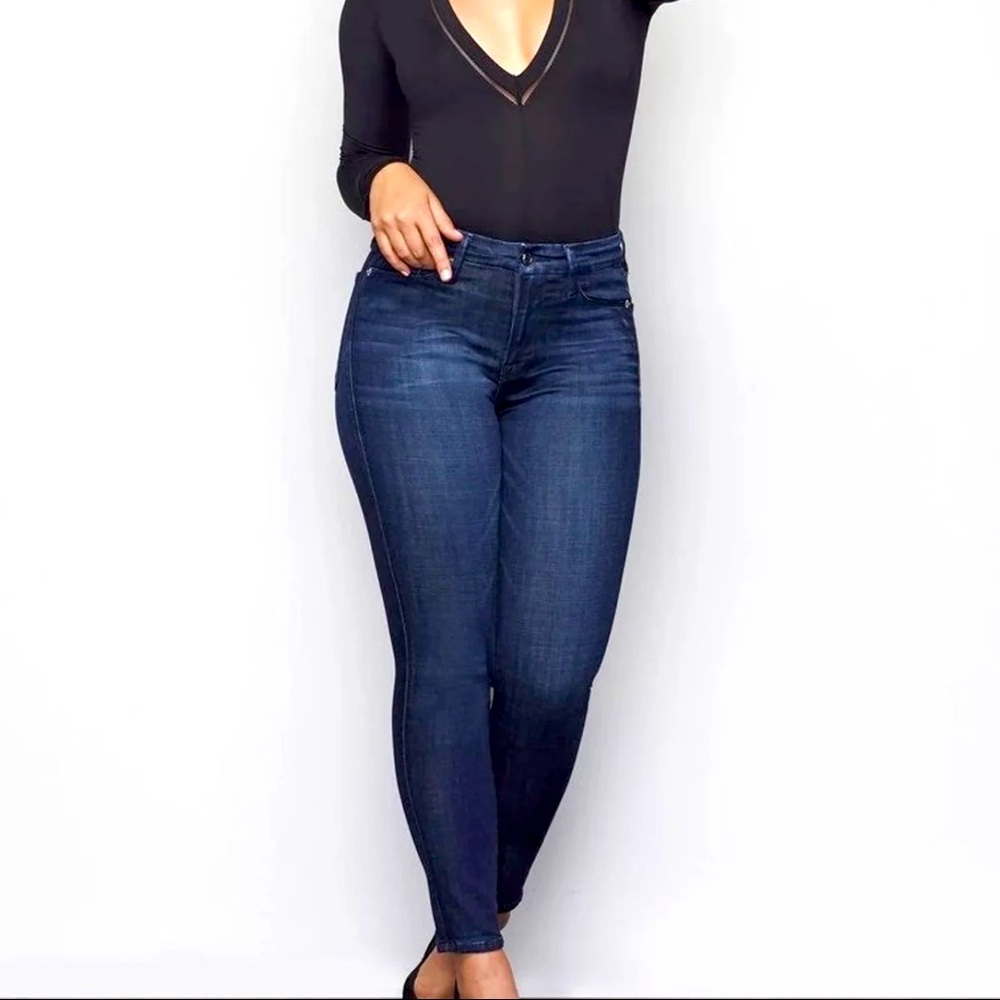 New With Tags Good American Jeans Size 4 - Good Waist Crop